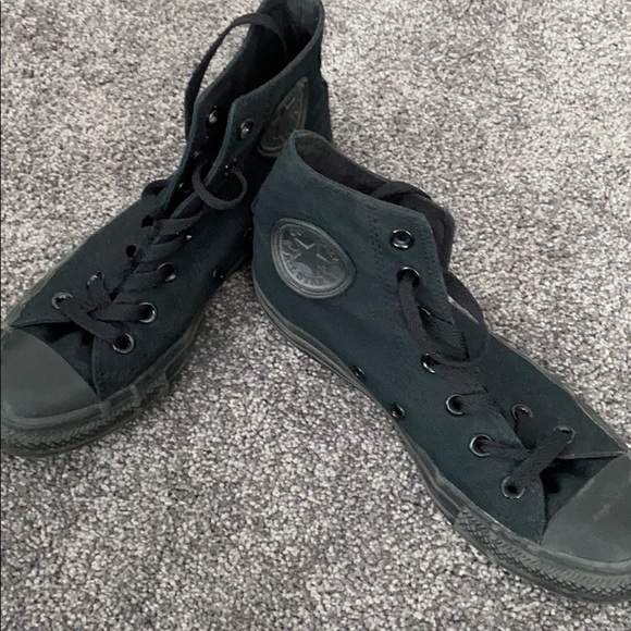 ALL BLACK CONVERSE - Picture 1 of 3